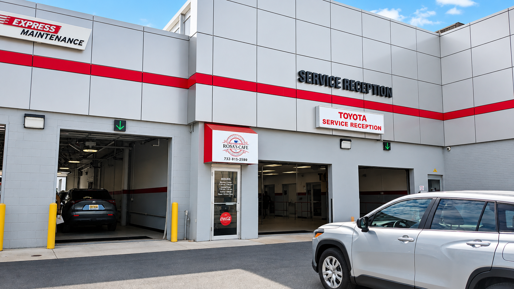 Rosa's Cafe junto a la Toyota Service Reception en Sansone Toyota